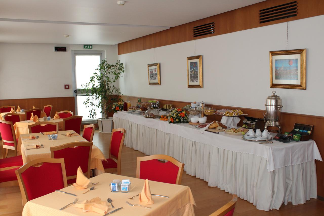 Grand Hotel Leon D'Oro Bari Esterno foto